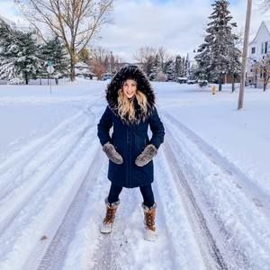 Meet your Posher, Sabrina